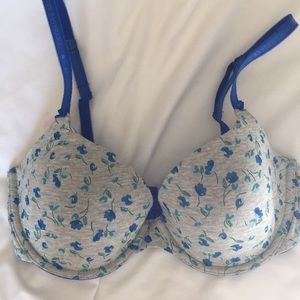 Victoria’s Secret Lined Demi Bra in 34D